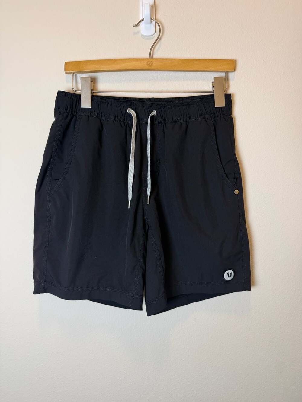 Vuori Men's Black Kore Lined Athletic Shorts Size S